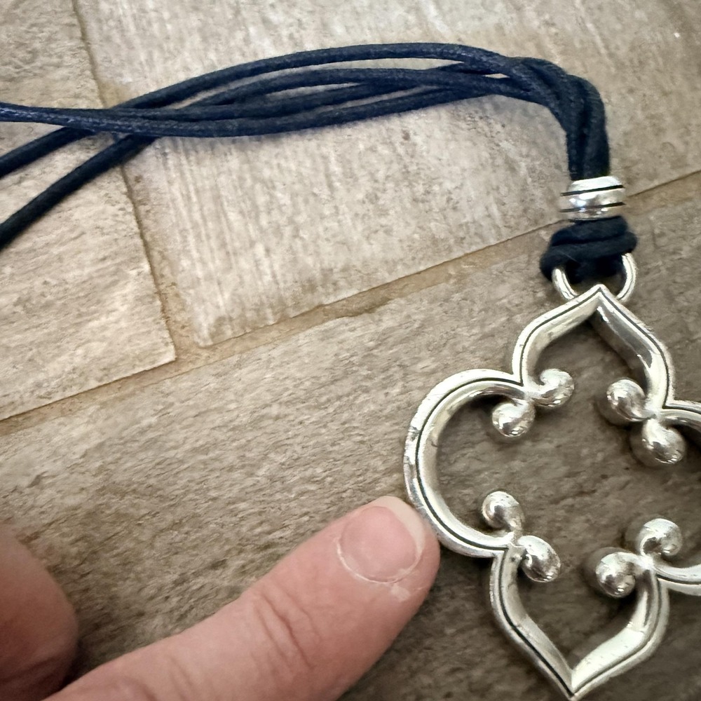 Brighton Clover Pendant Necklace Leather Cord Silver Tone Womens Lobster Clasp - Picture 8 of 10
